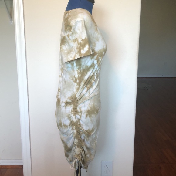 PINK Bodycon dress with ruching - Picture 2 of 7